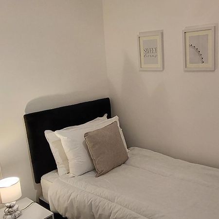 Stunning 2 Bedroom Apartment In Canary Wharf - Morland Apartments Λονδίνο Δωμάτιο φωτογραφία